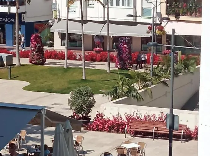 Daire Piso Acogedor En El Centro De Estepona